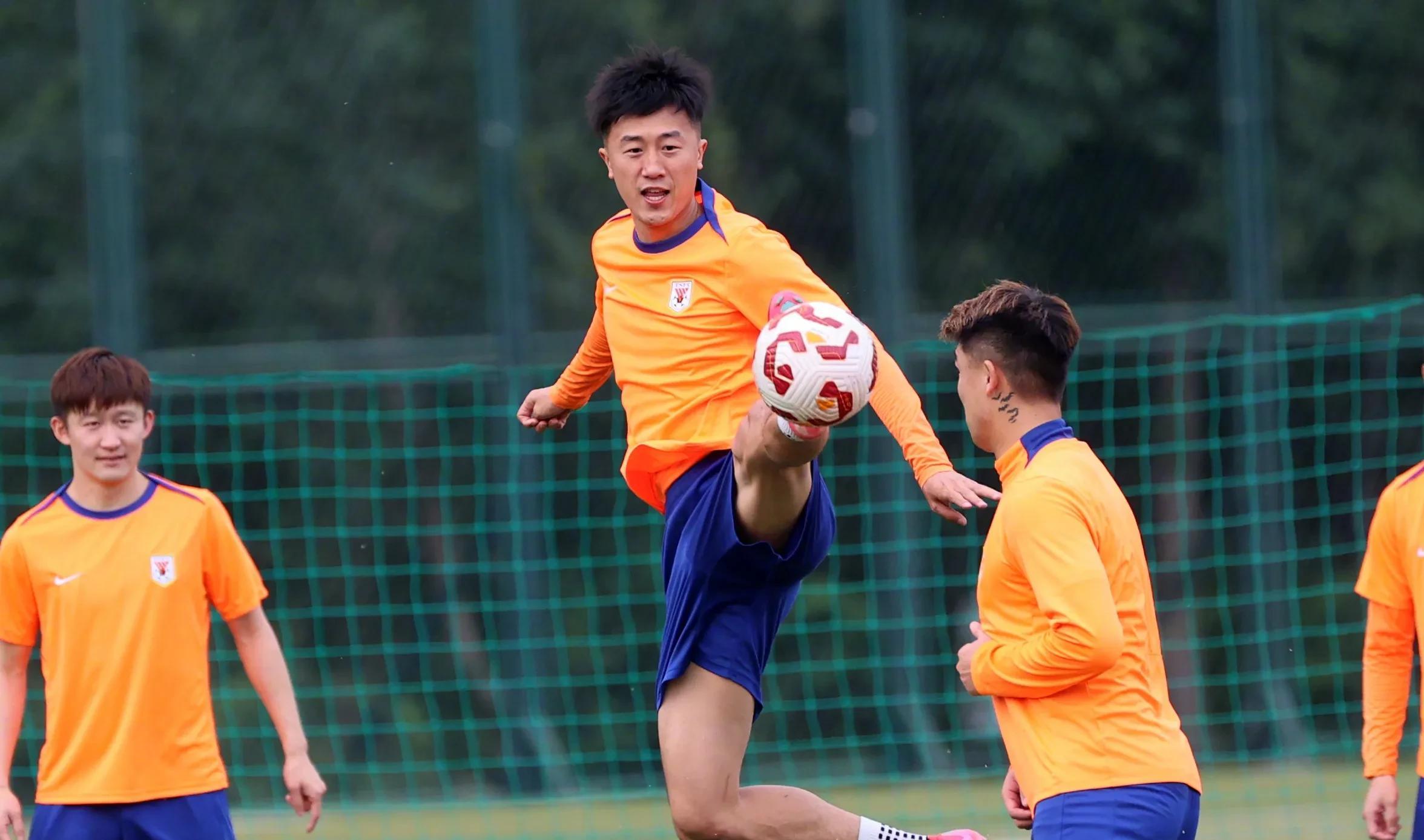 开云-加时末段NBA季后赛焦点战，山东泰山强势反弹，态度坚定，赛程密集仍需轮换的简单介绍-开云